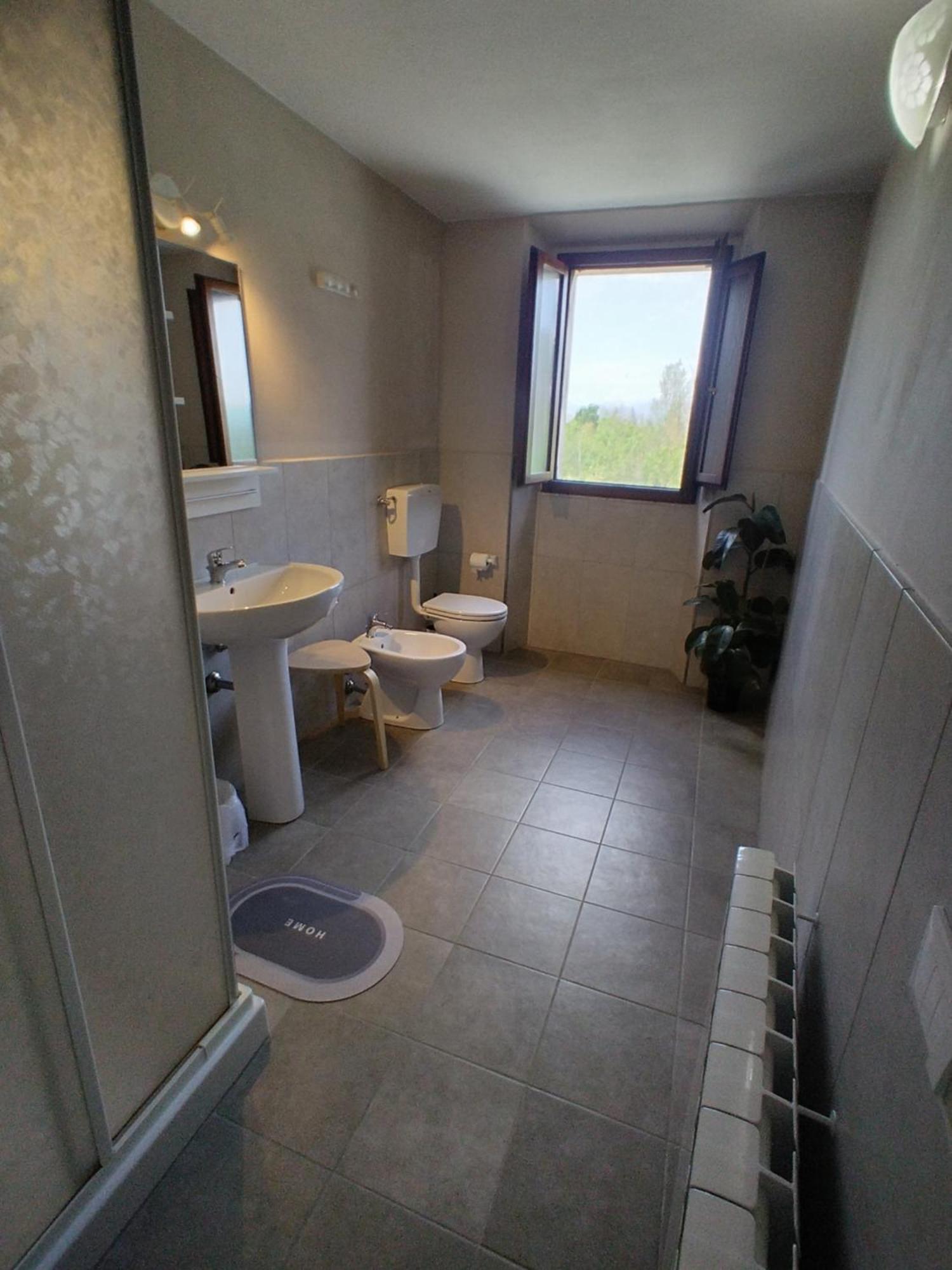 - Il Casale Toscano - 1900Mt From Leaning Tower - No Breakfast - No Air Conditioning - Free Parking - Self Check-In Only From June 15Th Pisa Bilik gambar